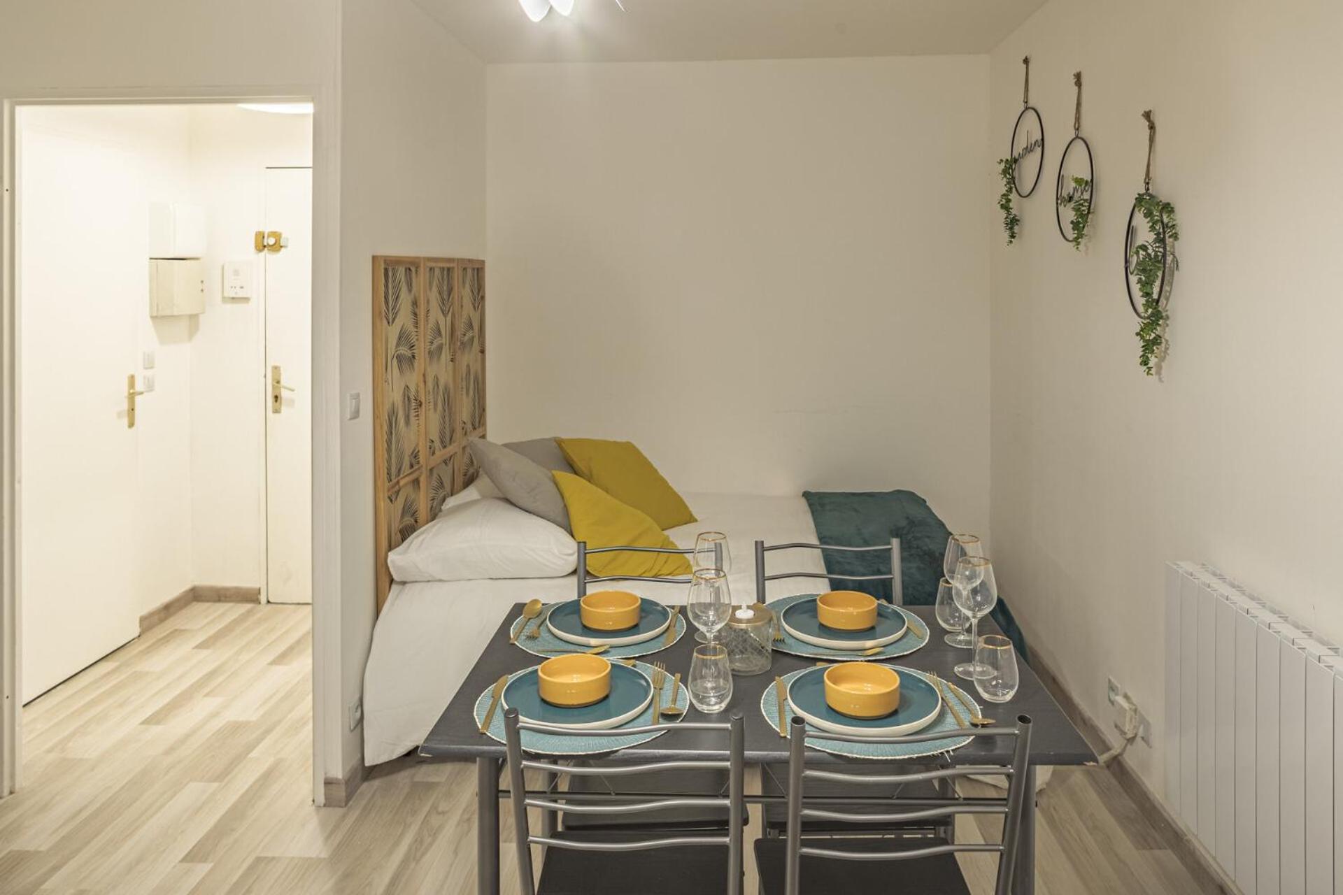 Julia Home, Madamedemconciergerie Reims Exterior photo
