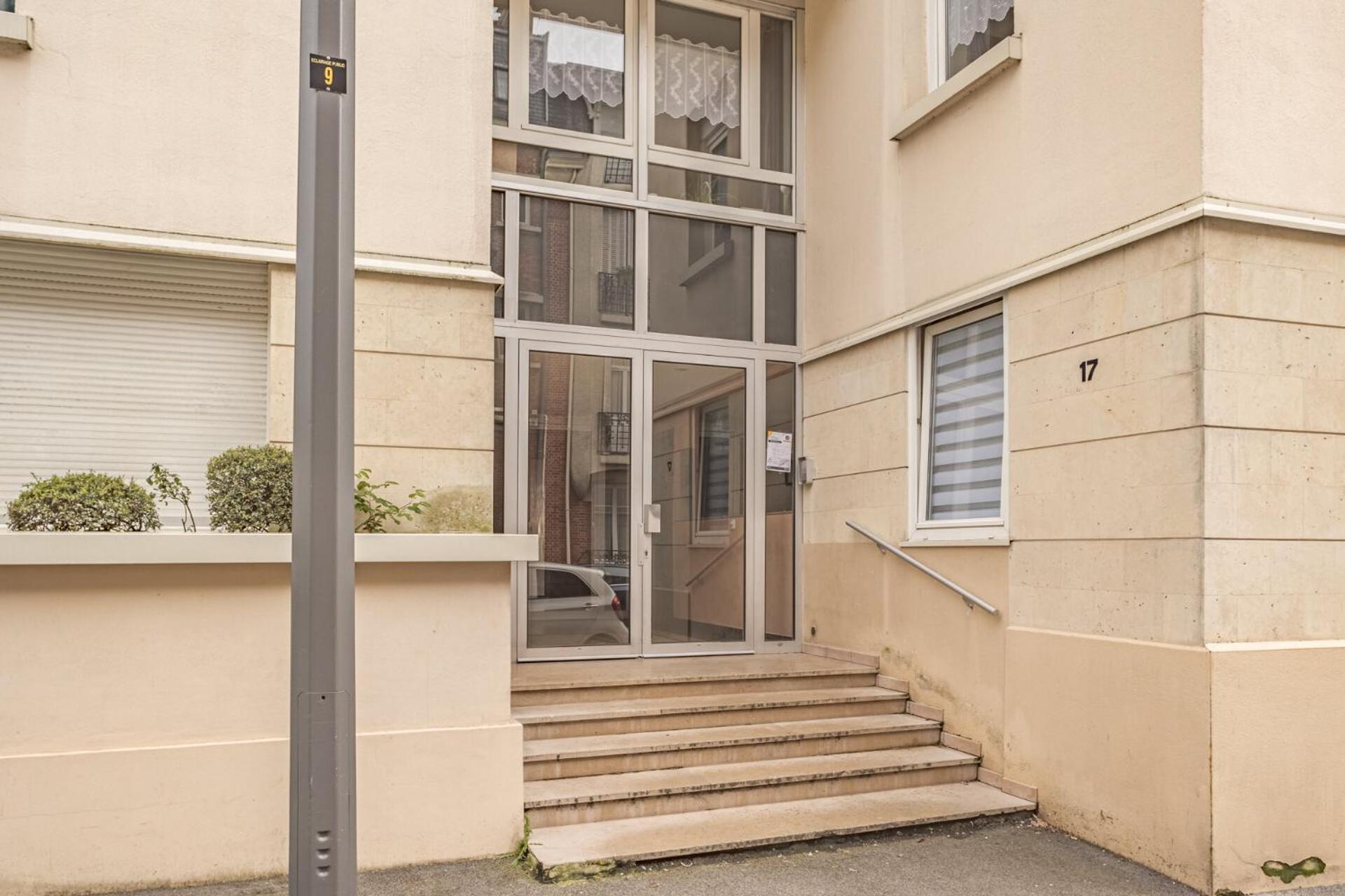 Julia Home, Madamedemconciergerie Reims Exterior photo
