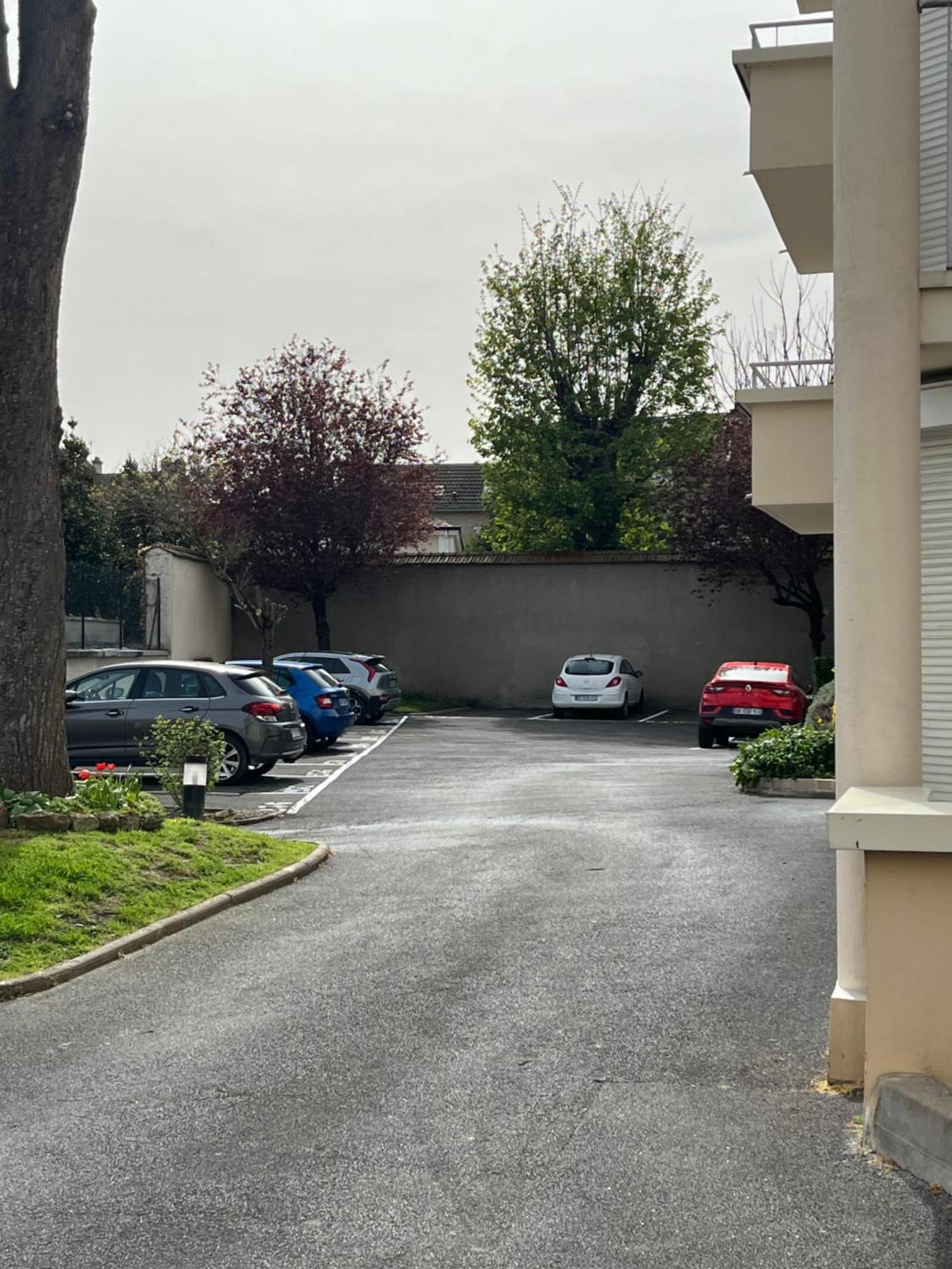 Julia Home, Madamedemconciergerie Reims Exterior photo